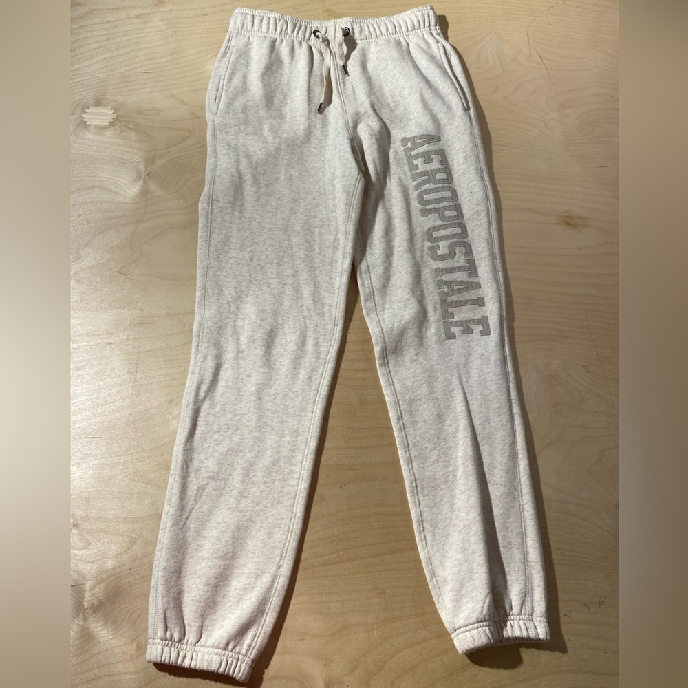 Aeropostale Light Gray Joggers XS (NL)